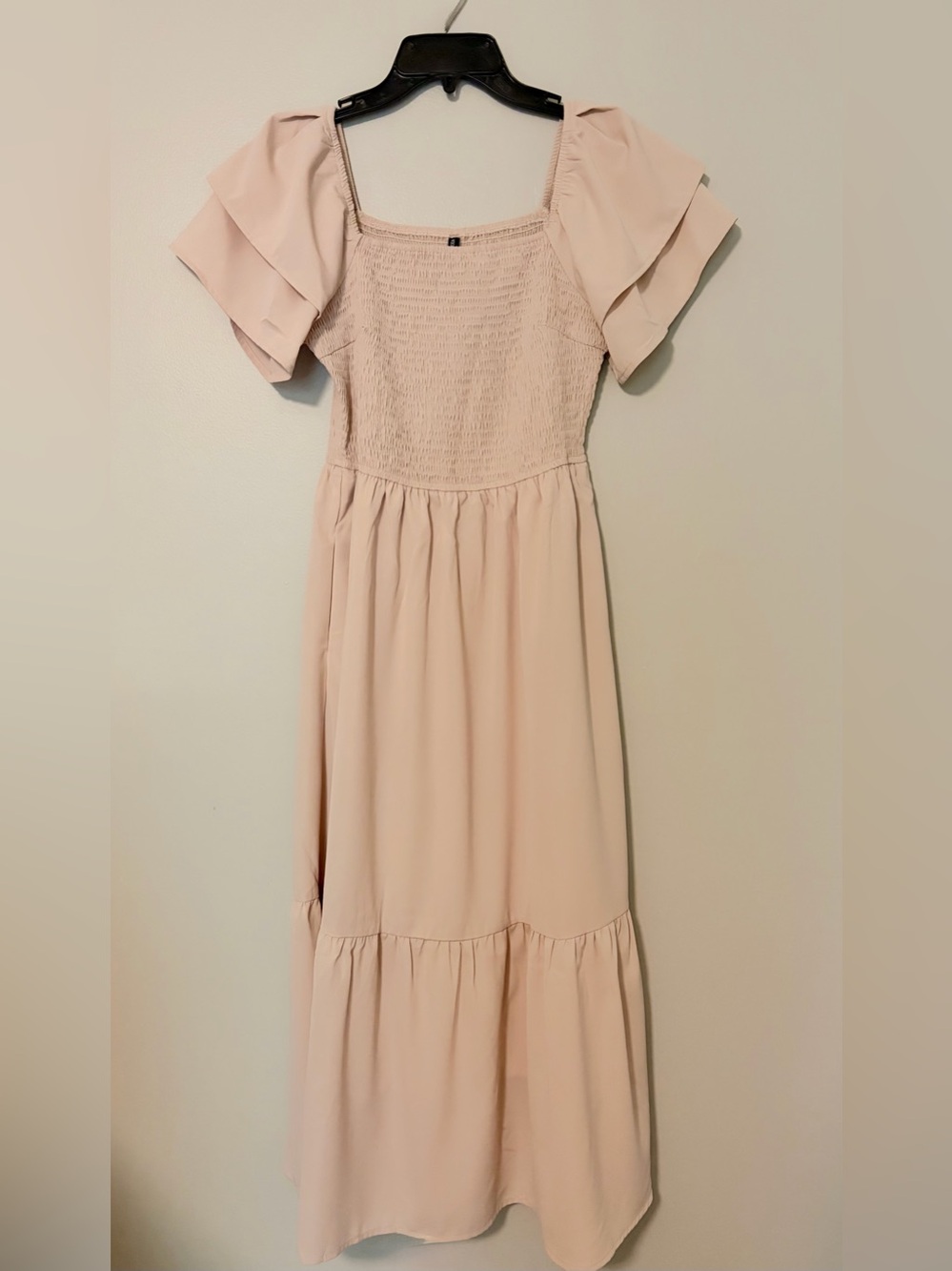 Womens Smocked Flutter-Sleeve Dress